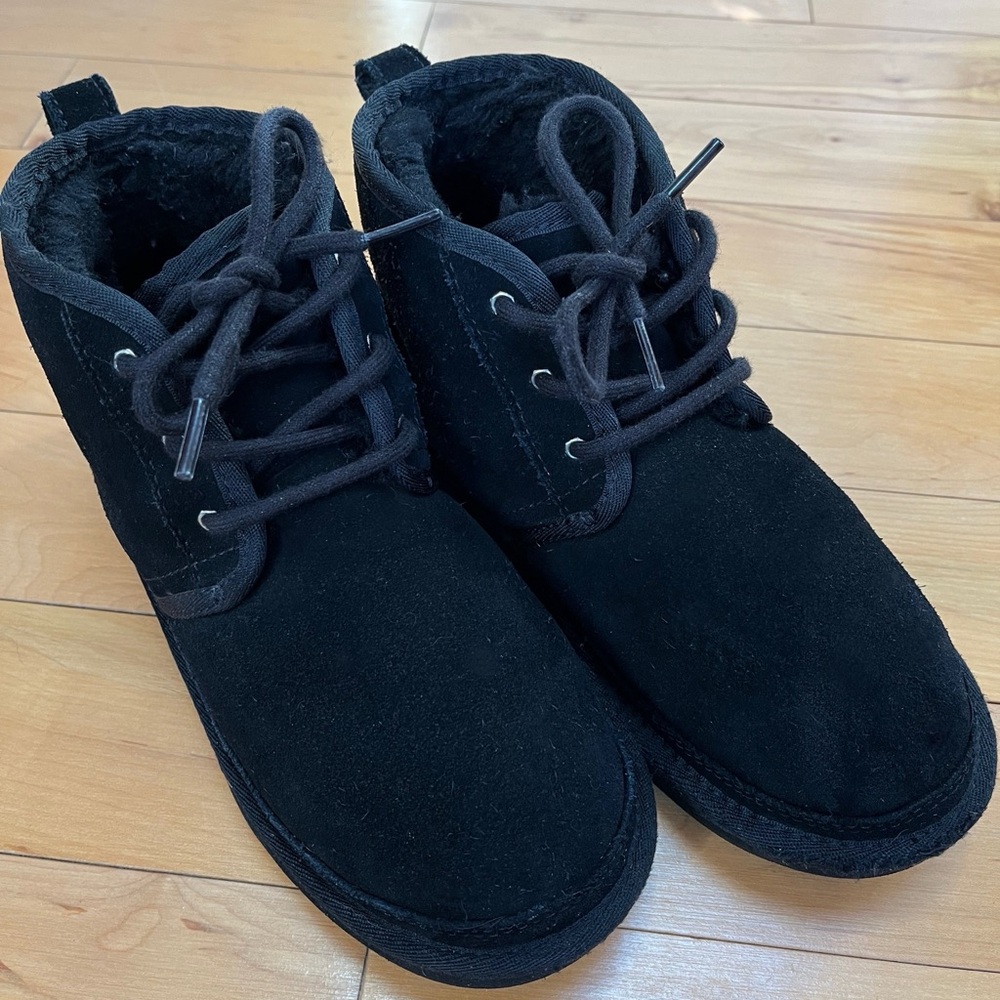 Ugg Neumel Chukka Boots 9.5
